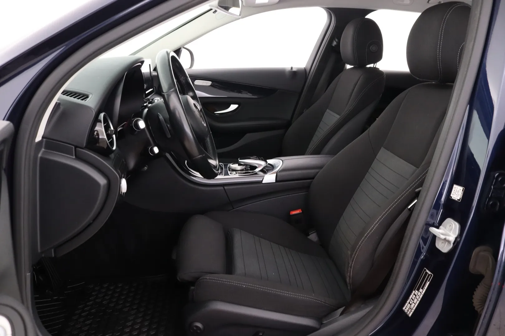 Mercedes-Benz C UZF-583 carousel image