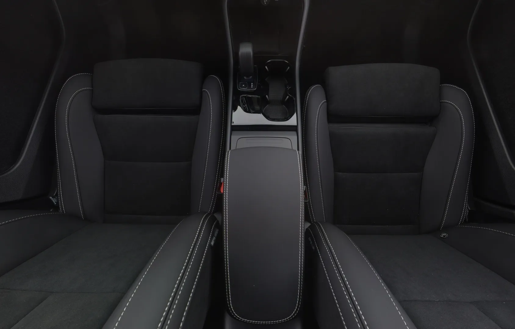 Volvo EC40 NOL-130 carousel image