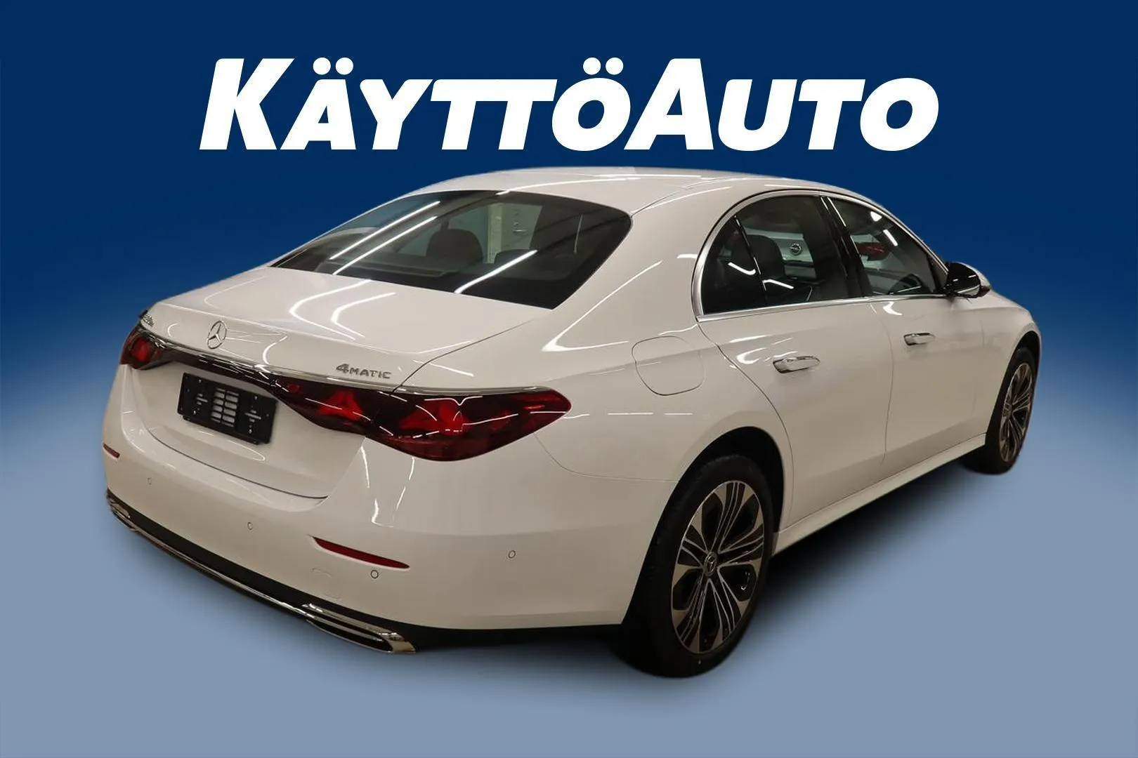 Mercedes-Benz E YMF-759 carousel image