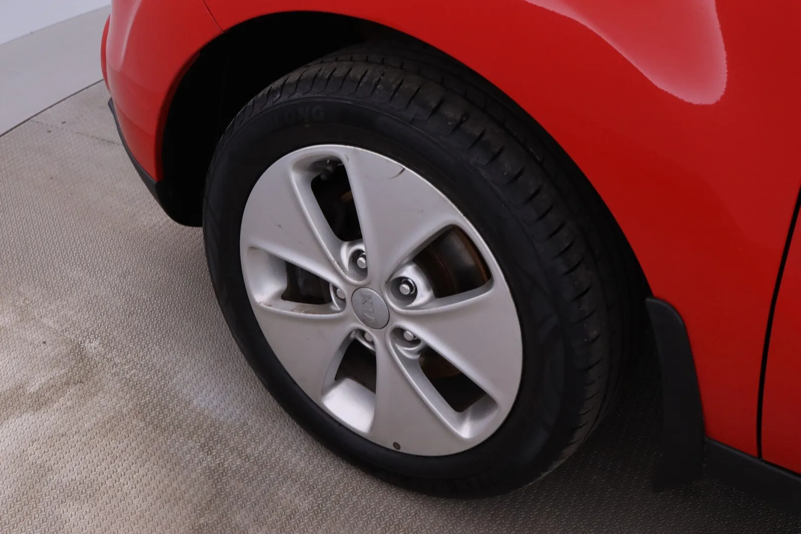 Kia Soul BRU-745 carousel image