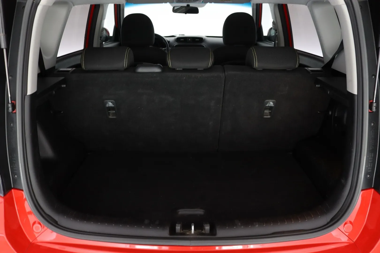 Kia Soul BRU-745 carousel image