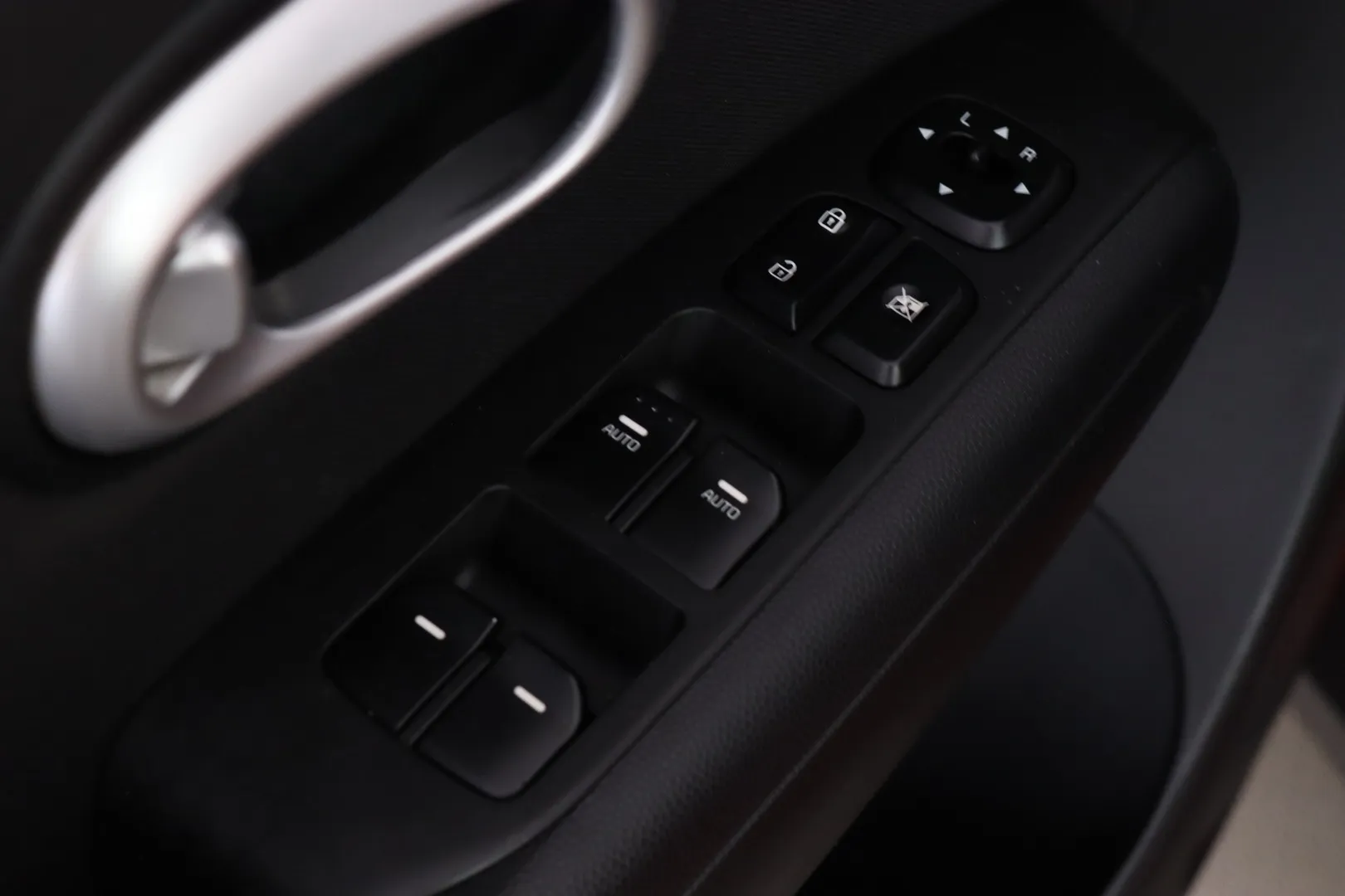 Kia Soul BRU-745 carousel image