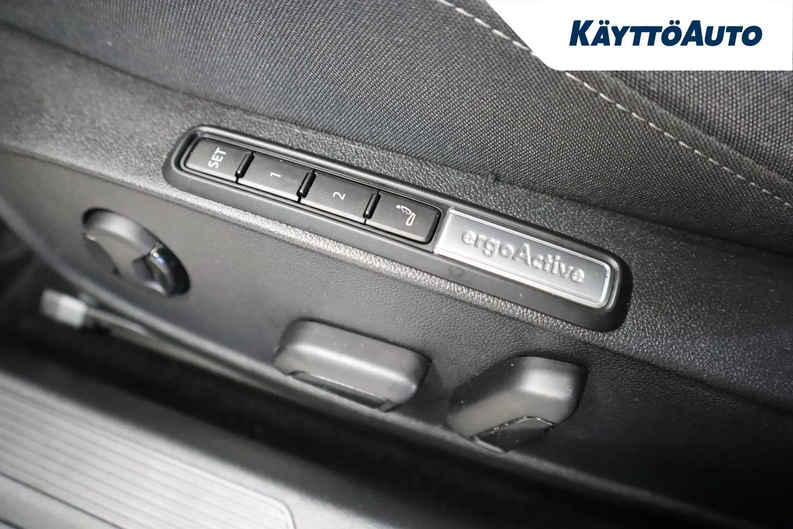 Volkswagen Golf IPC-347 carousel image