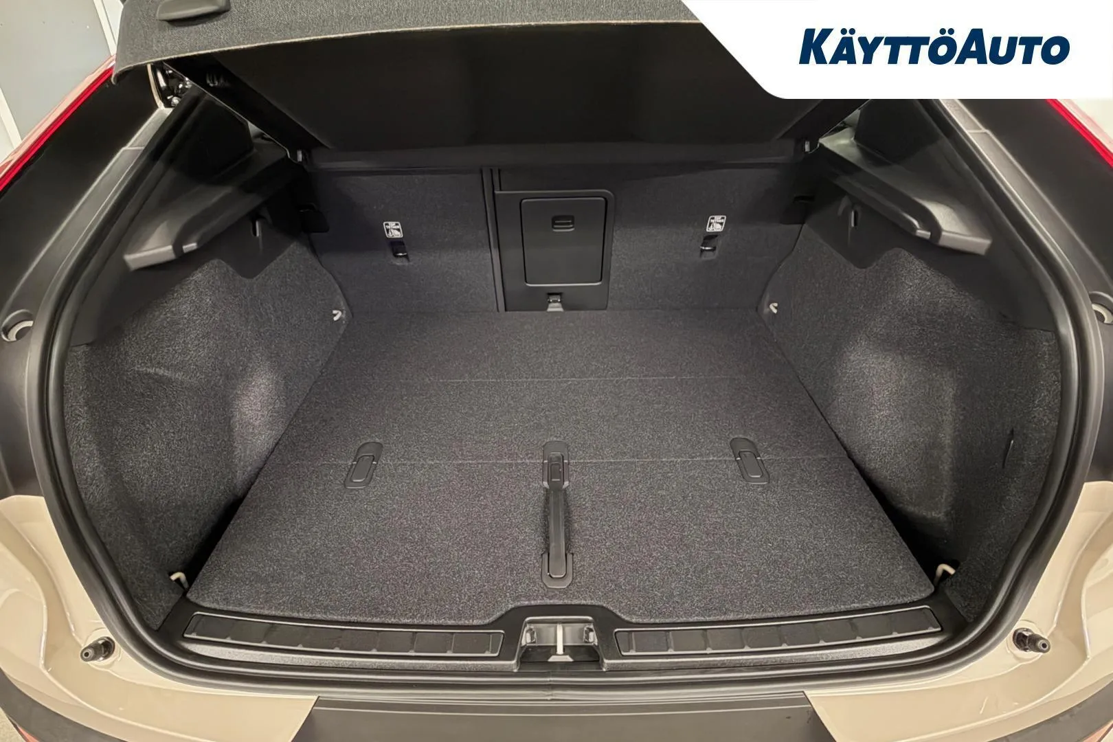 Volvo EC40 ZPZ-430 carousel image