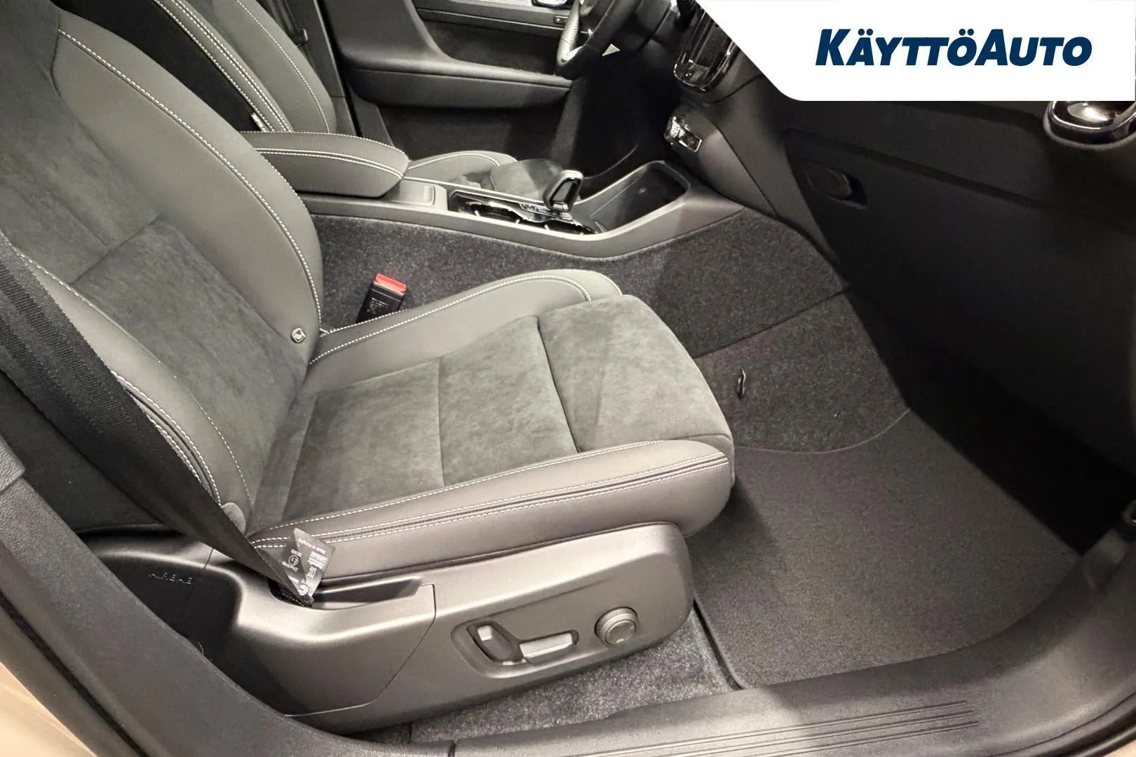 Volvo EC40 ZPZ-430 carousel image