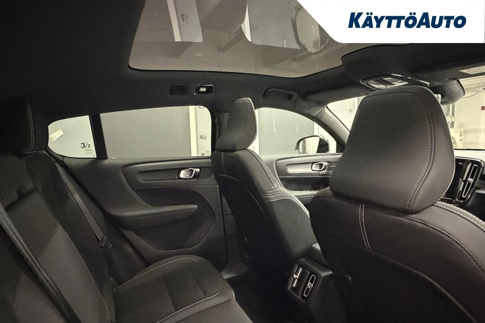 Volvo EC40 ZPZ-430 carousel image