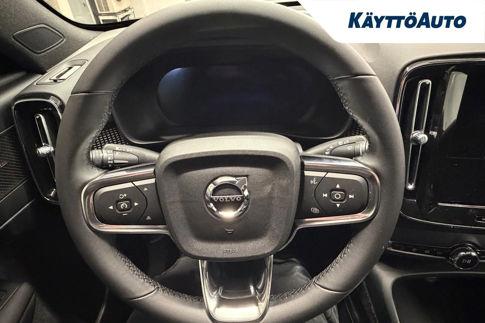 Volvo EC40 ZPZ-430 carousel image