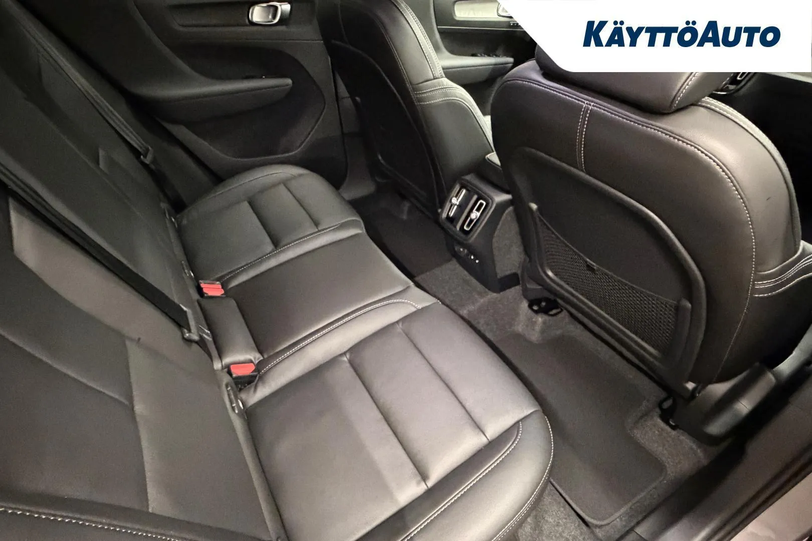 Volvo XC40 ZRH-513 carousel image