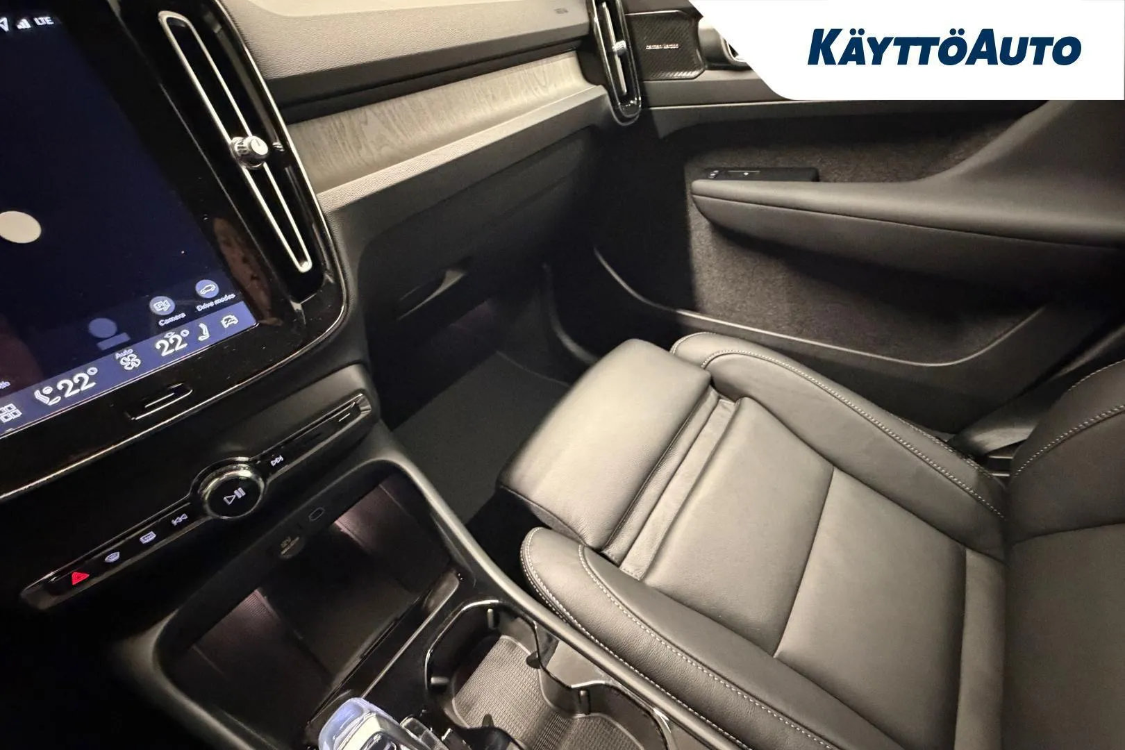 Volvo XC40 ZRH-513 carousel image