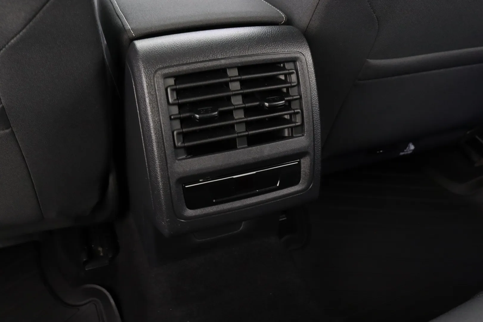 Volkswagen Golf ZOO-107 carousel image