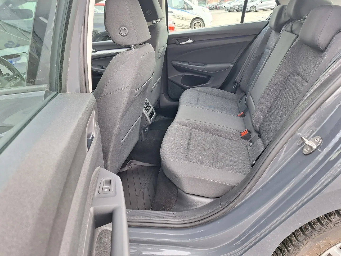 Volkswagen Golf ZOO-107 carousel image