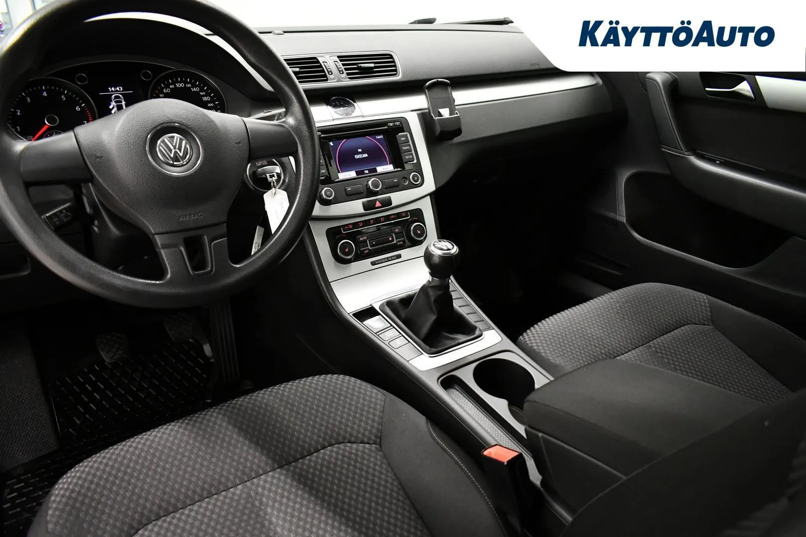 Volkswagen Passat GKM-278 carousel image