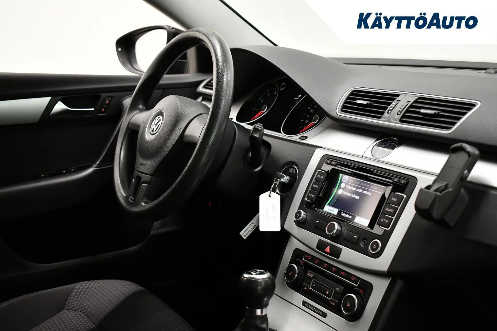 Volkswagen Passat GKM-278 carousel image