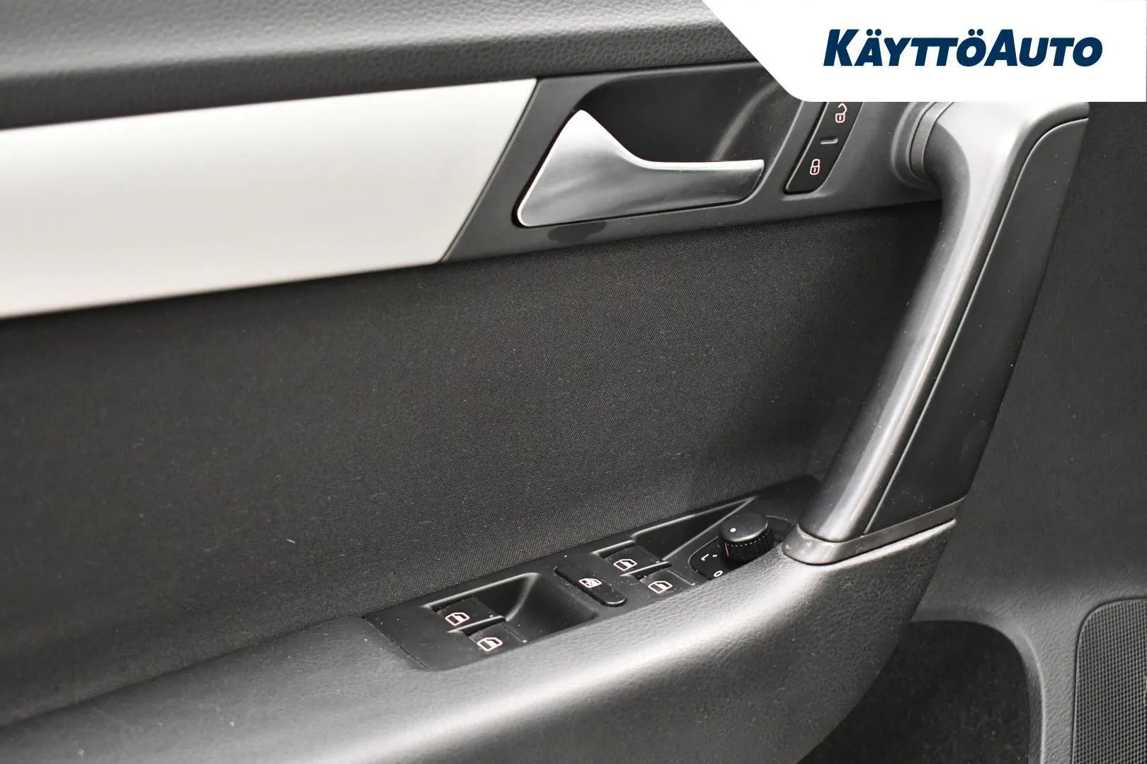 Volkswagen Passat GKM-278 carousel image