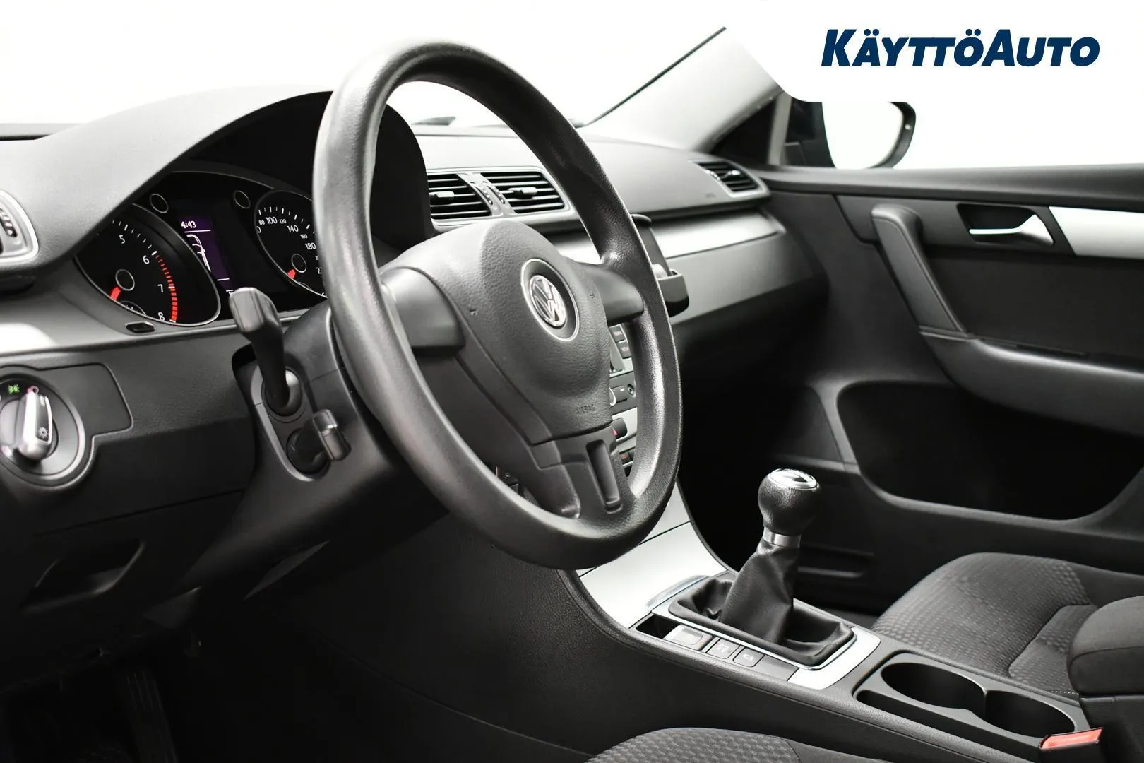 Volkswagen Passat GKM-278 carousel image