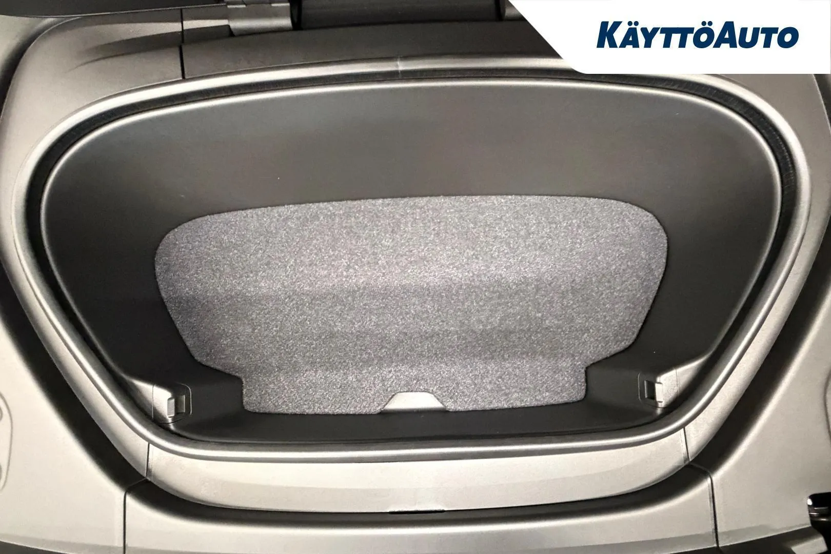 Volvo EX40 ZRA-448 carousel image