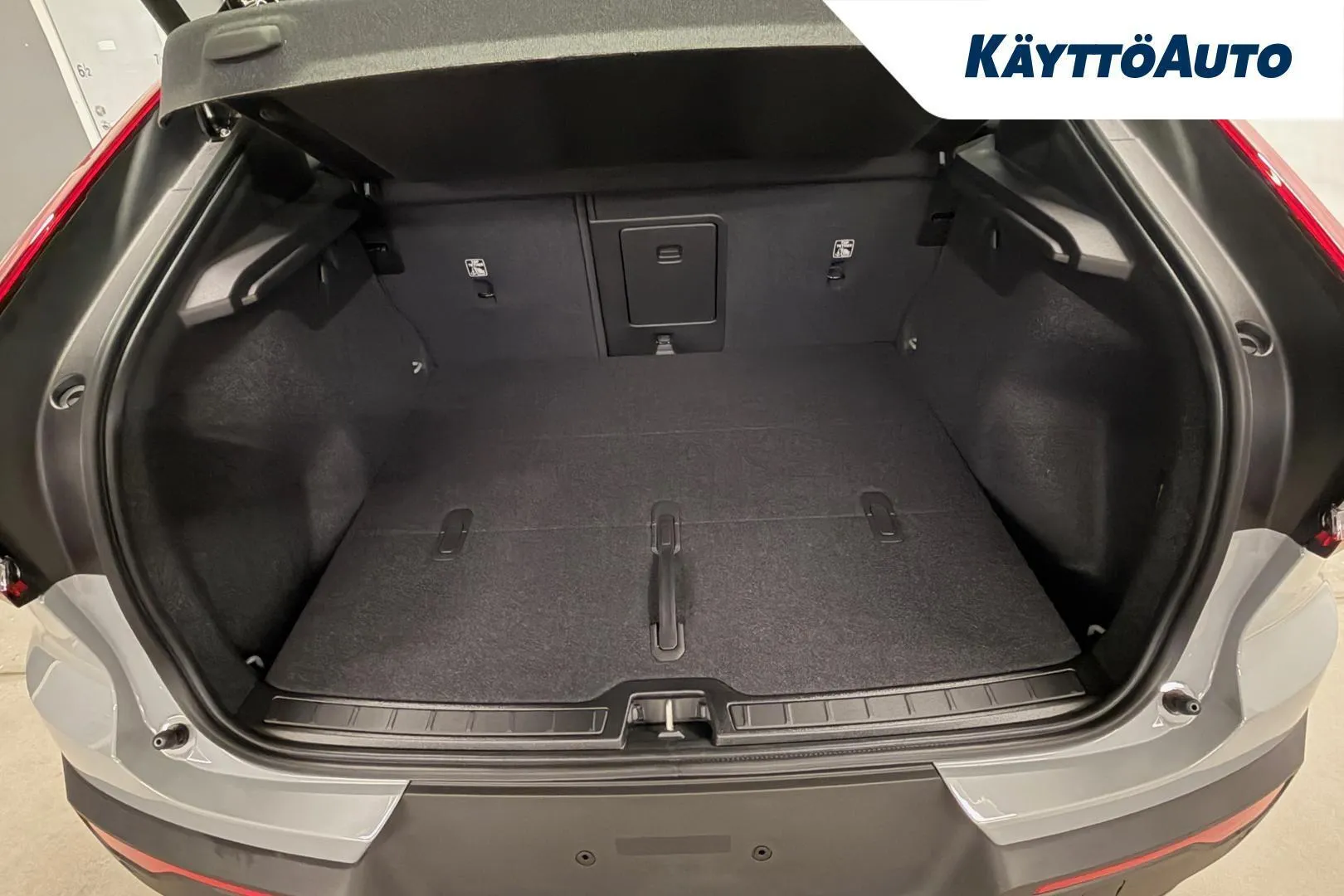 Volvo EC40 ZRC-205 carousel image