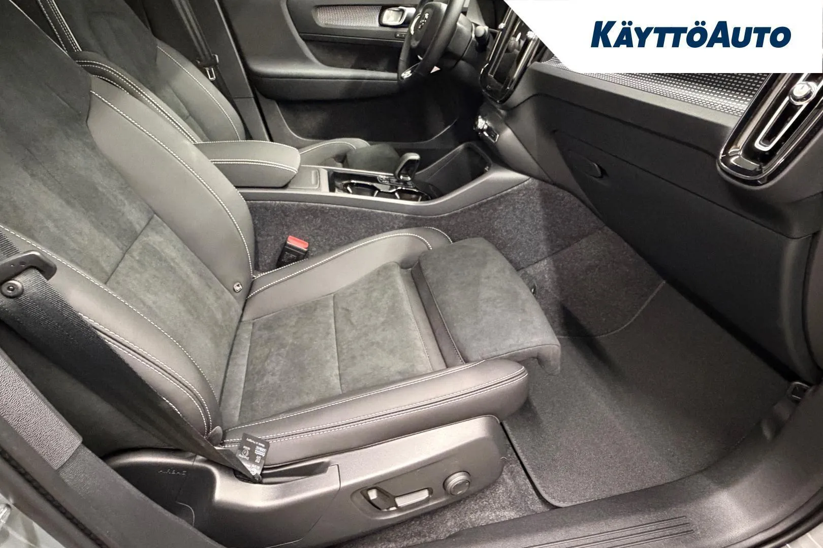 Volvo EC40 ZRC-205 carousel image