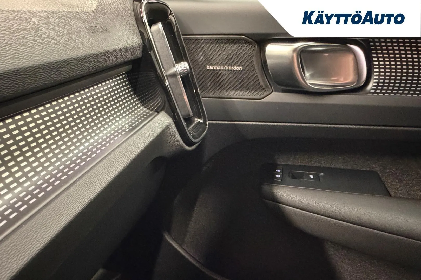 Volvo EC40 ZRC-205 carousel image