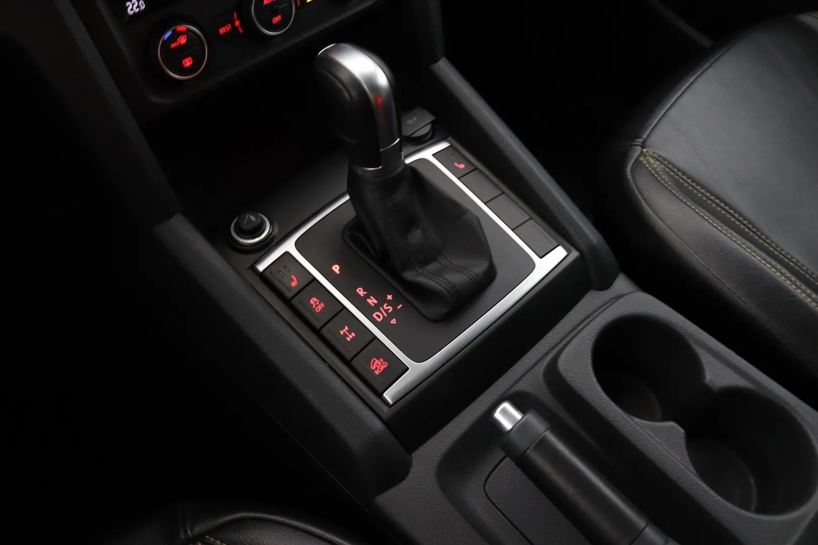 Volkswagen Amarok JKK-999 carousel image