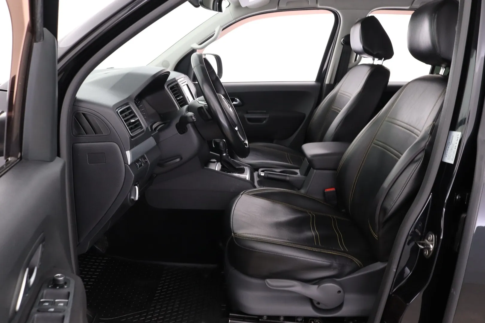 Volkswagen Amarok JKK-999 carousel image