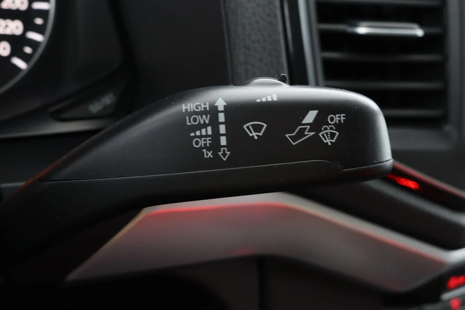 Volkswagen Amarok JKK-999 carousel image