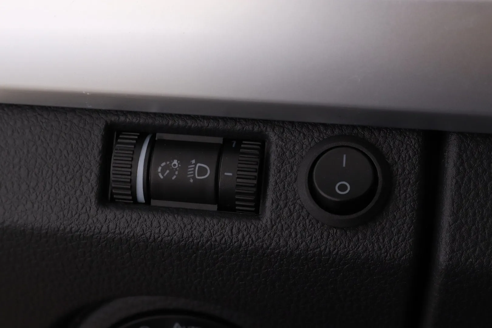 Volkswagen Amarok JKK-999 carousel image