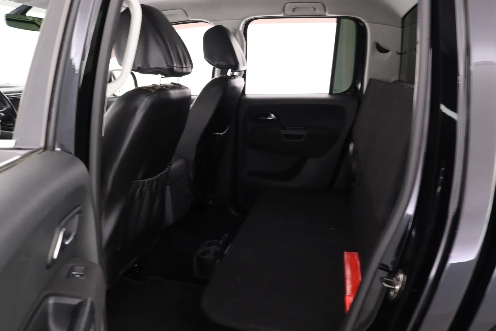 Volkswagen Amarok JKK-999 carousel image