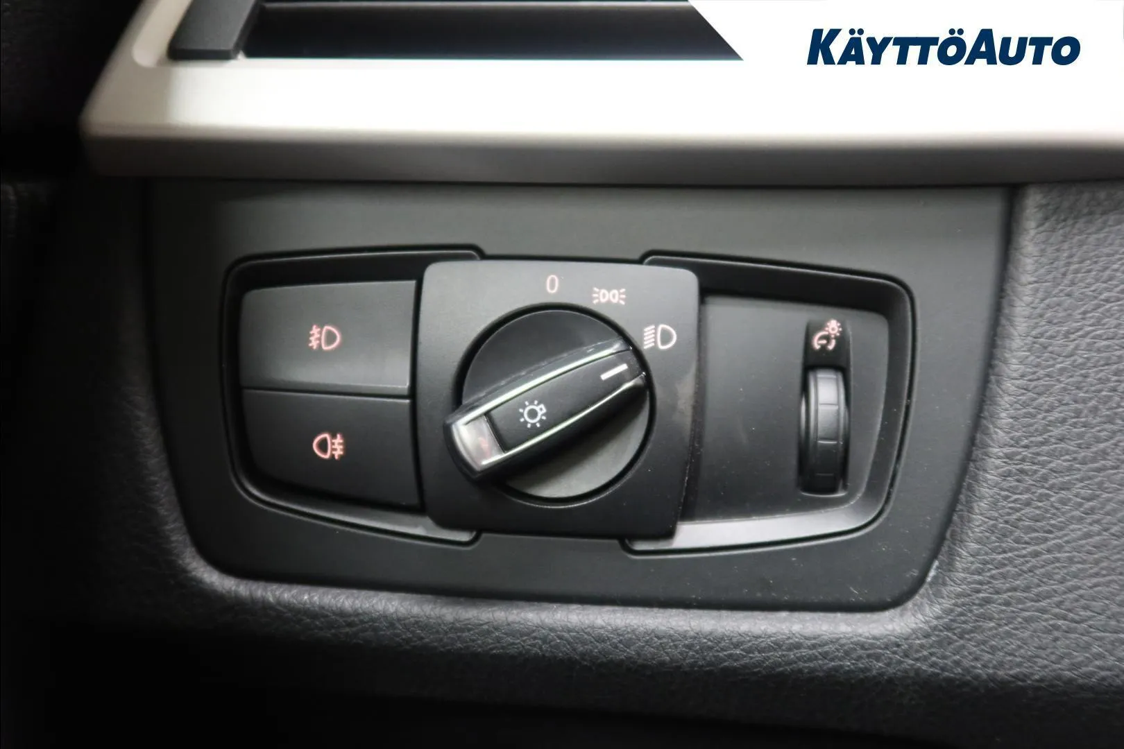 BMW 320 Gran Turismo CJJ-705 carousel image