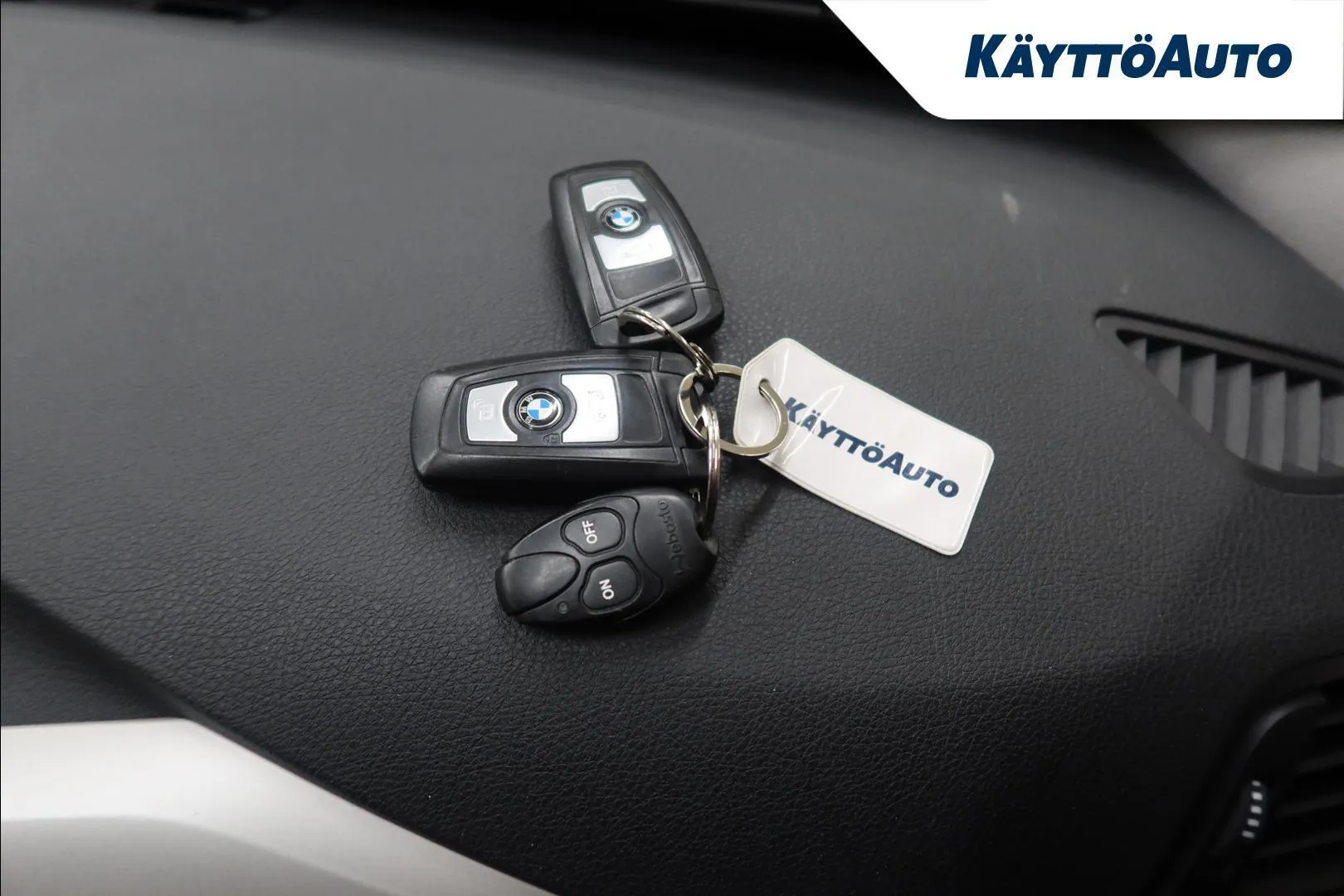 BMW 320 Gran Turismo CJJ-705 carousel image