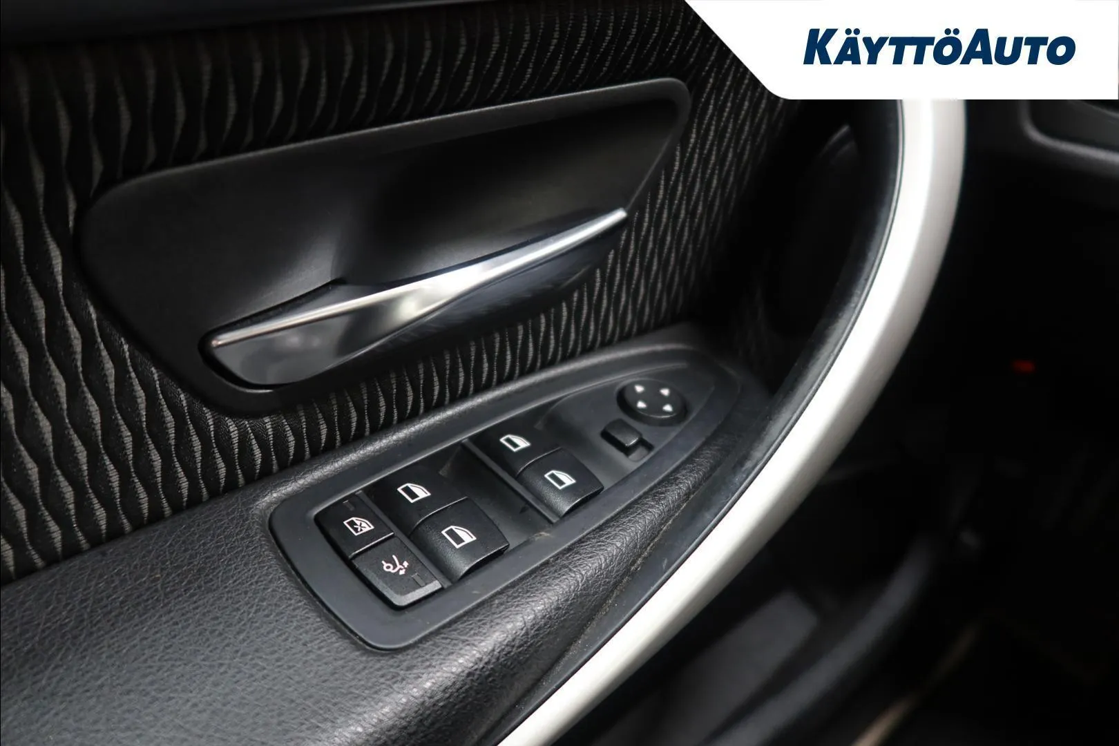 BMW 320 Gran Turismo CJJ-705 carousel image