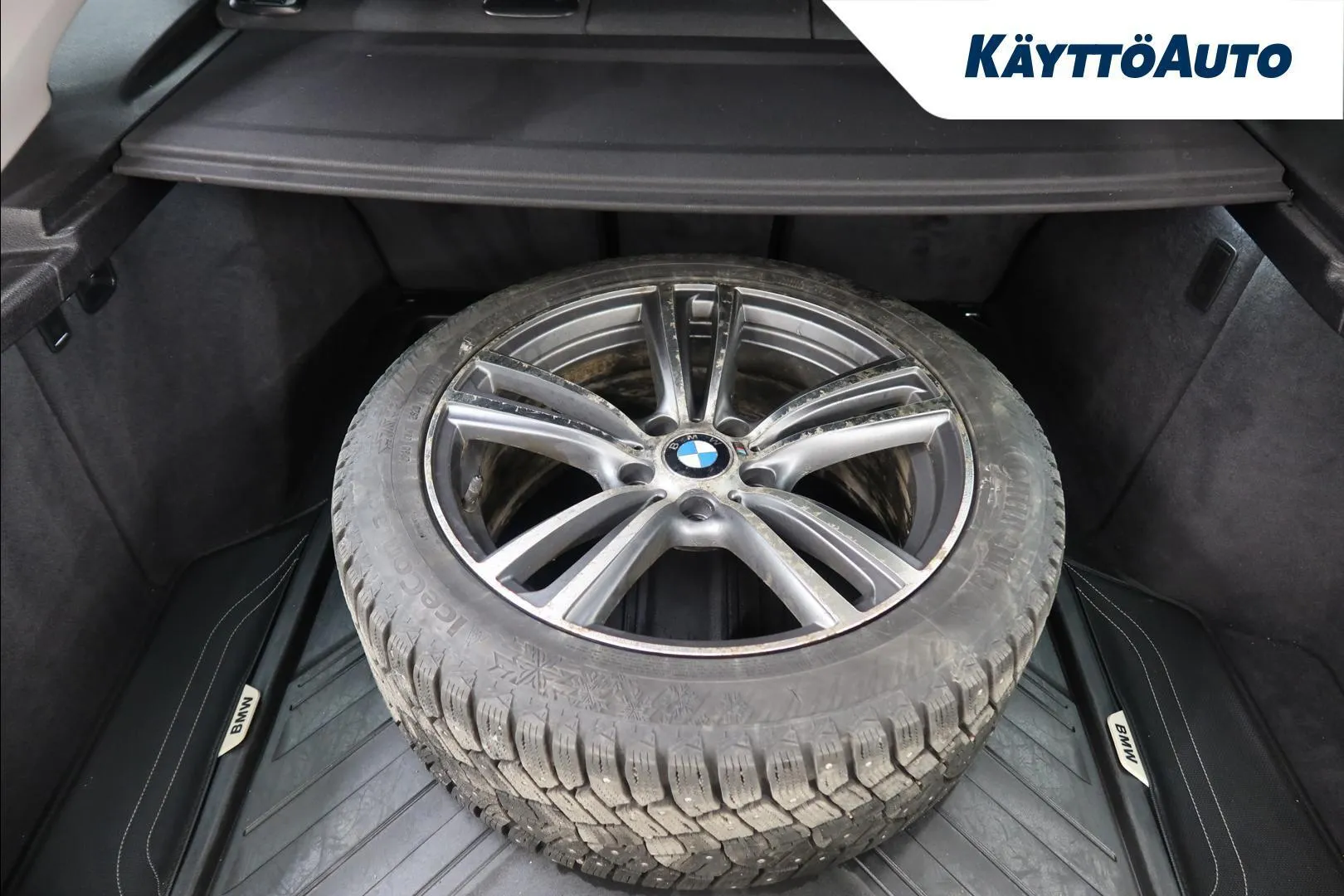 BMW 320 Gran Turismo CJJ-705 carousel image