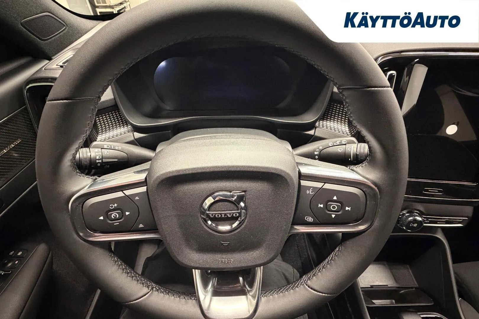 Volvo EX40 ZRA-764 carousel image