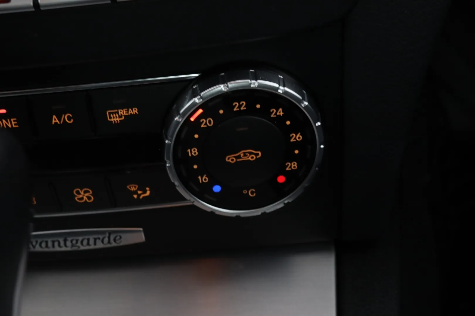 Mercedes-Benz C RRO-954 carousel image