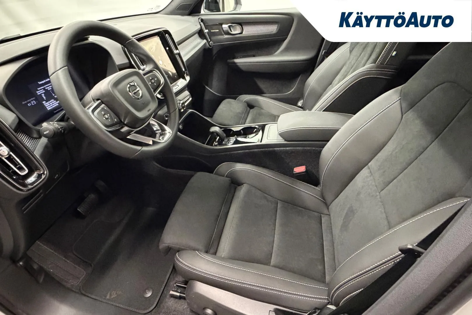 Volvo EC40 NOL-119 carousel image