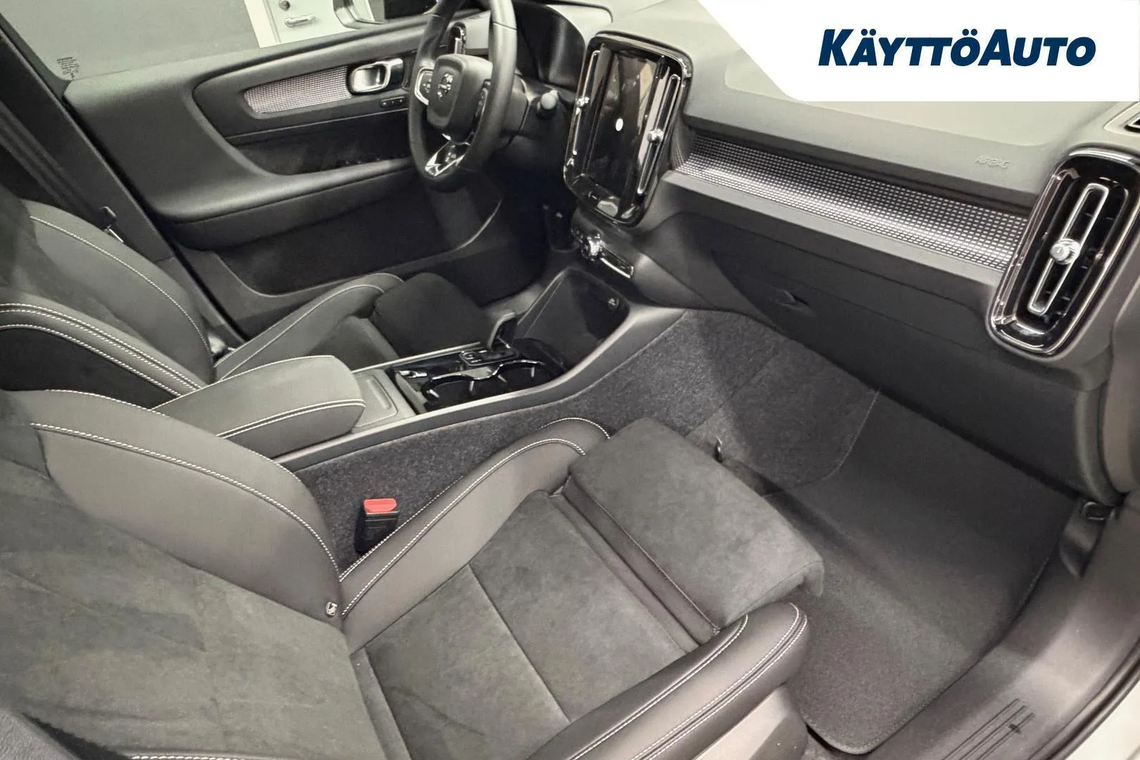 Volvo EC40 NOL-119 carousel image