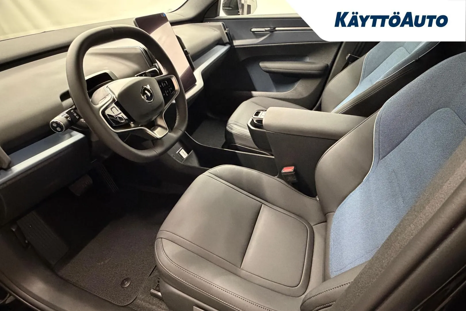 Volvo EX30 NOL-932 carousel image