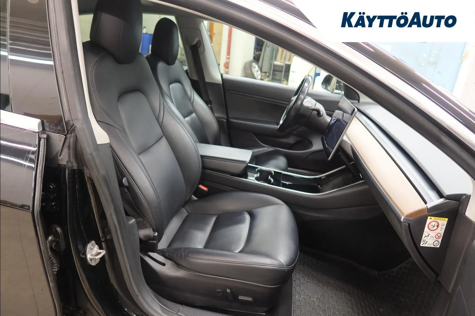 Tesla Model 3 MZI-553 carousel image