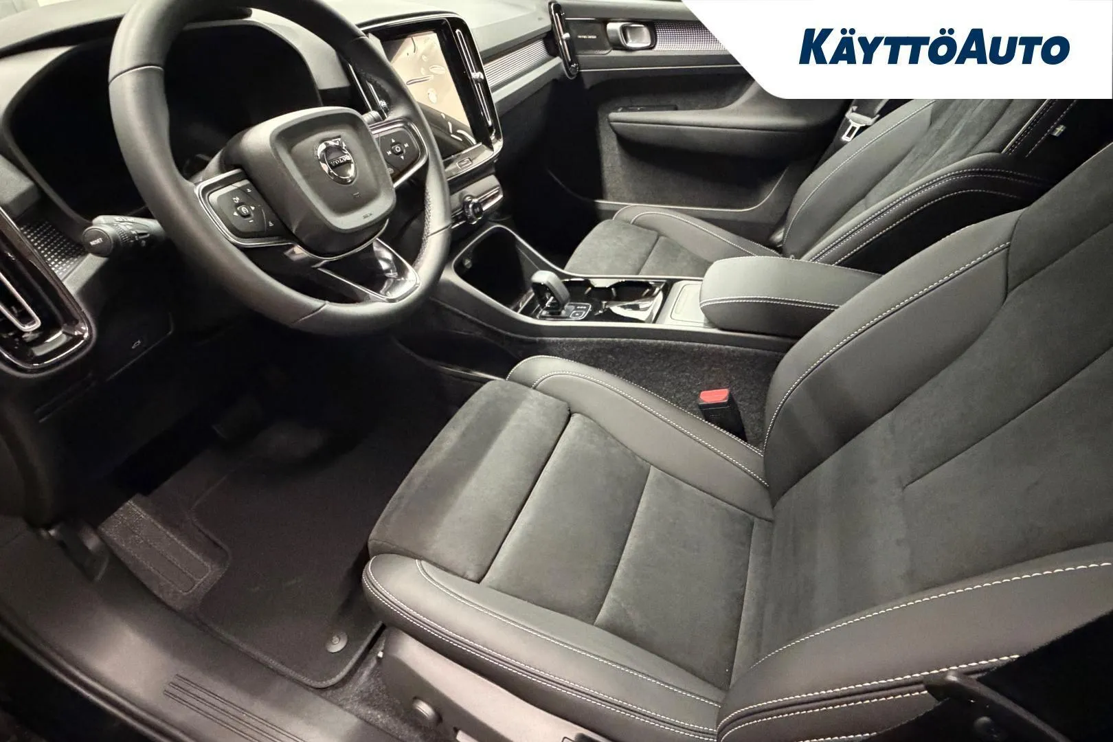 Volvo EX40 NOL-135 carousel image