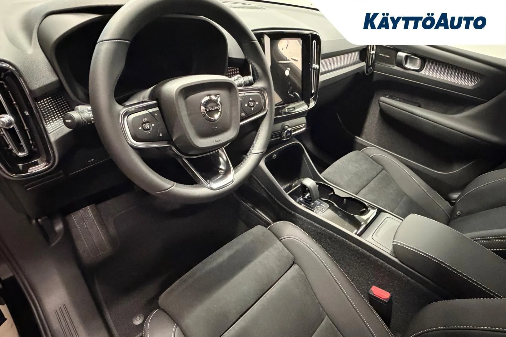 Volvo EX40 NOL-135 carousel image