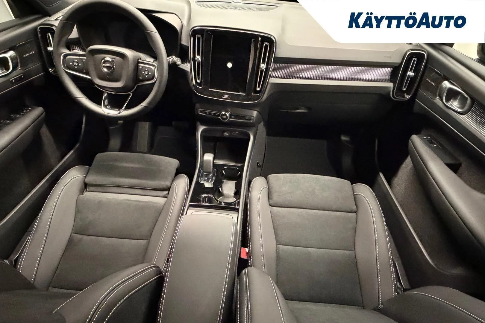 Volvo EX40 NOL-135 carousel image