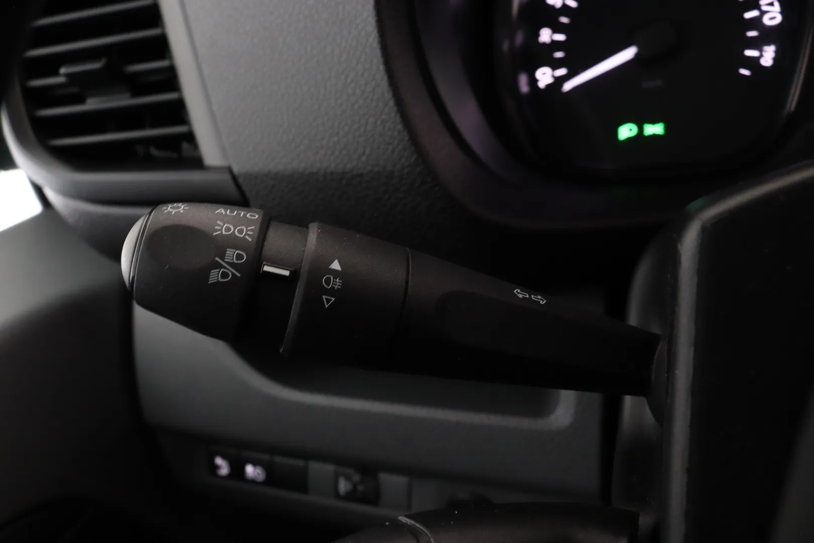 Toyota Proace FSP-207 carousel image