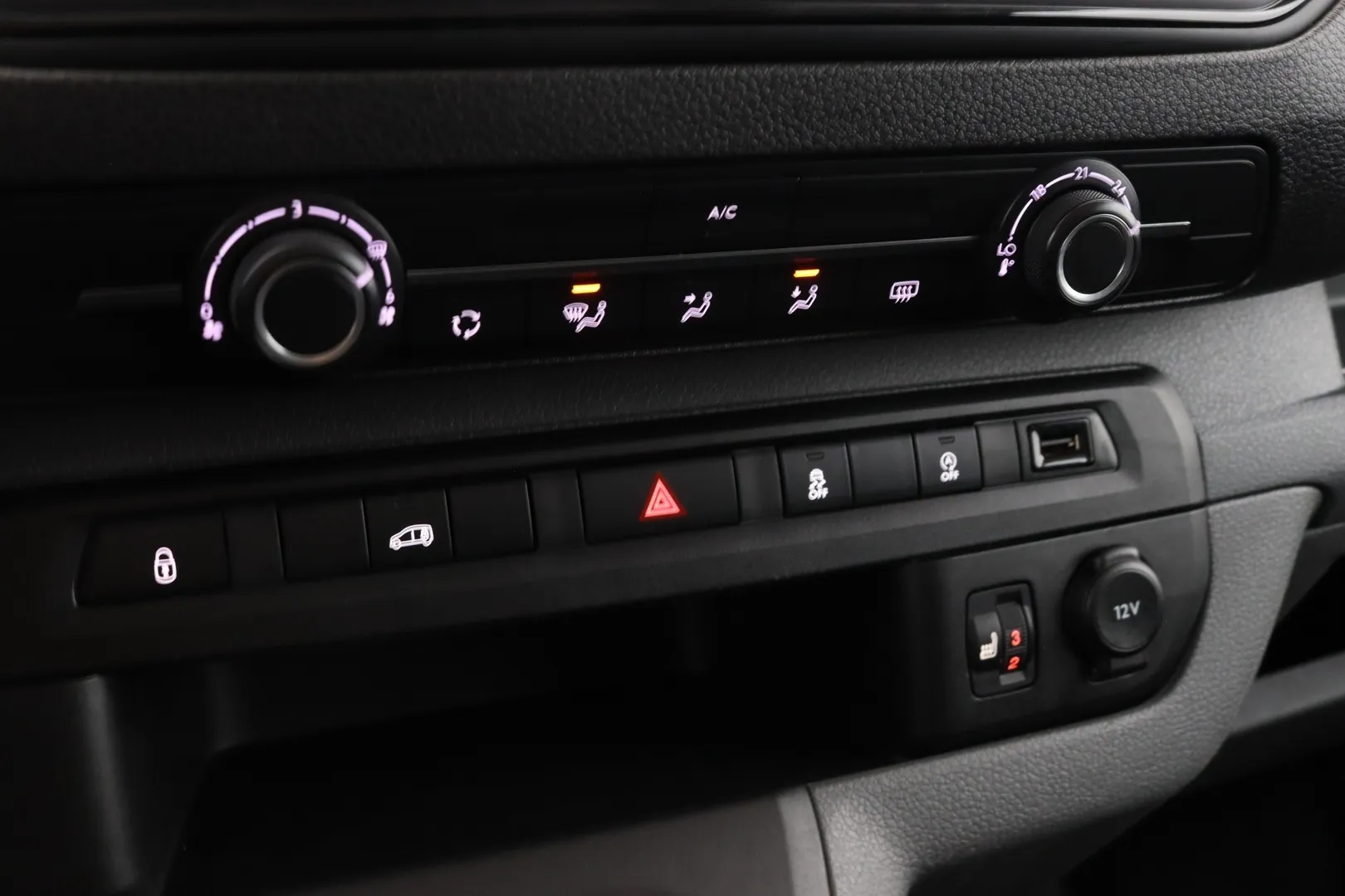 Toyota Proace FSP-207 carousel image