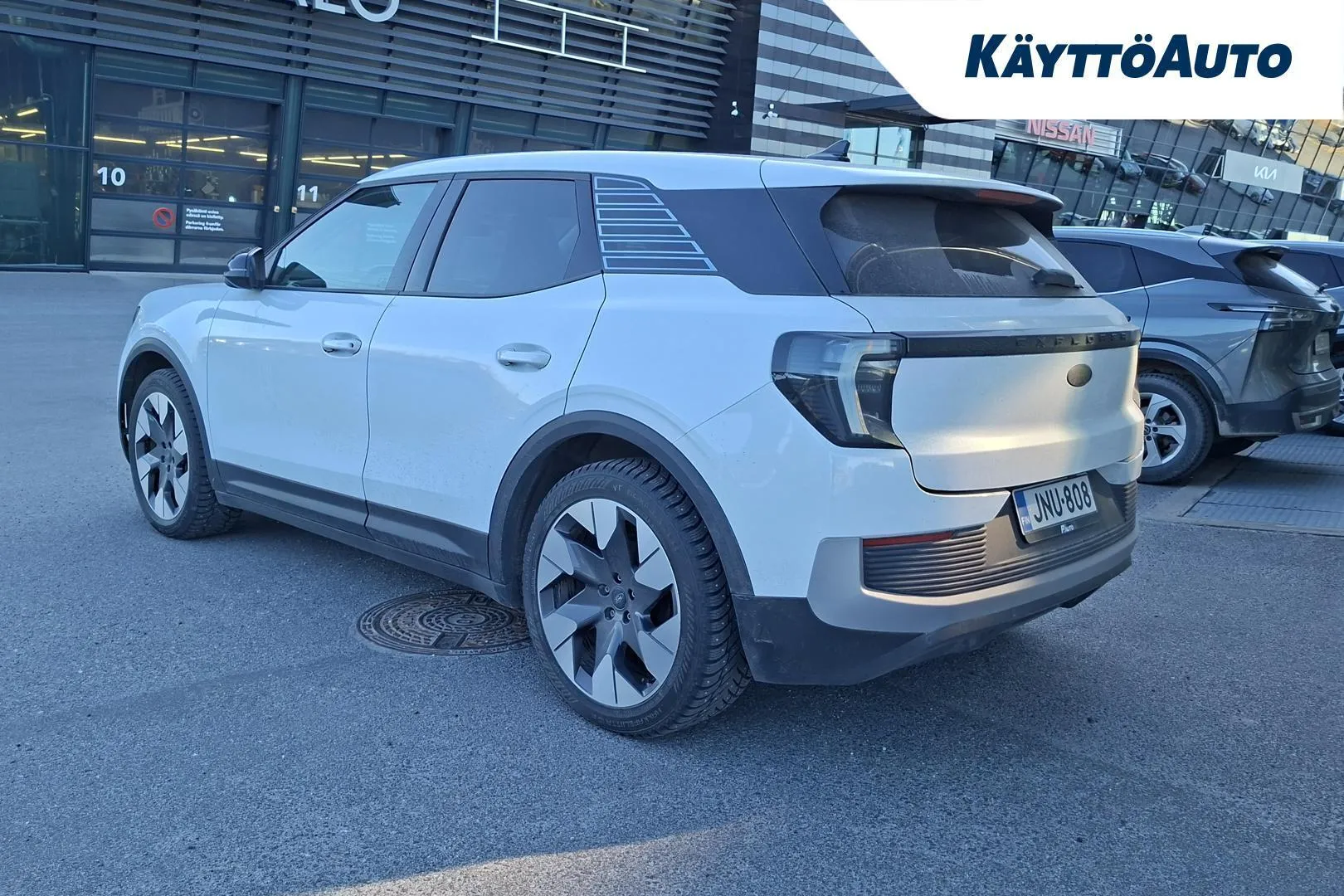 Ford Explorer JNU-808 carousel image