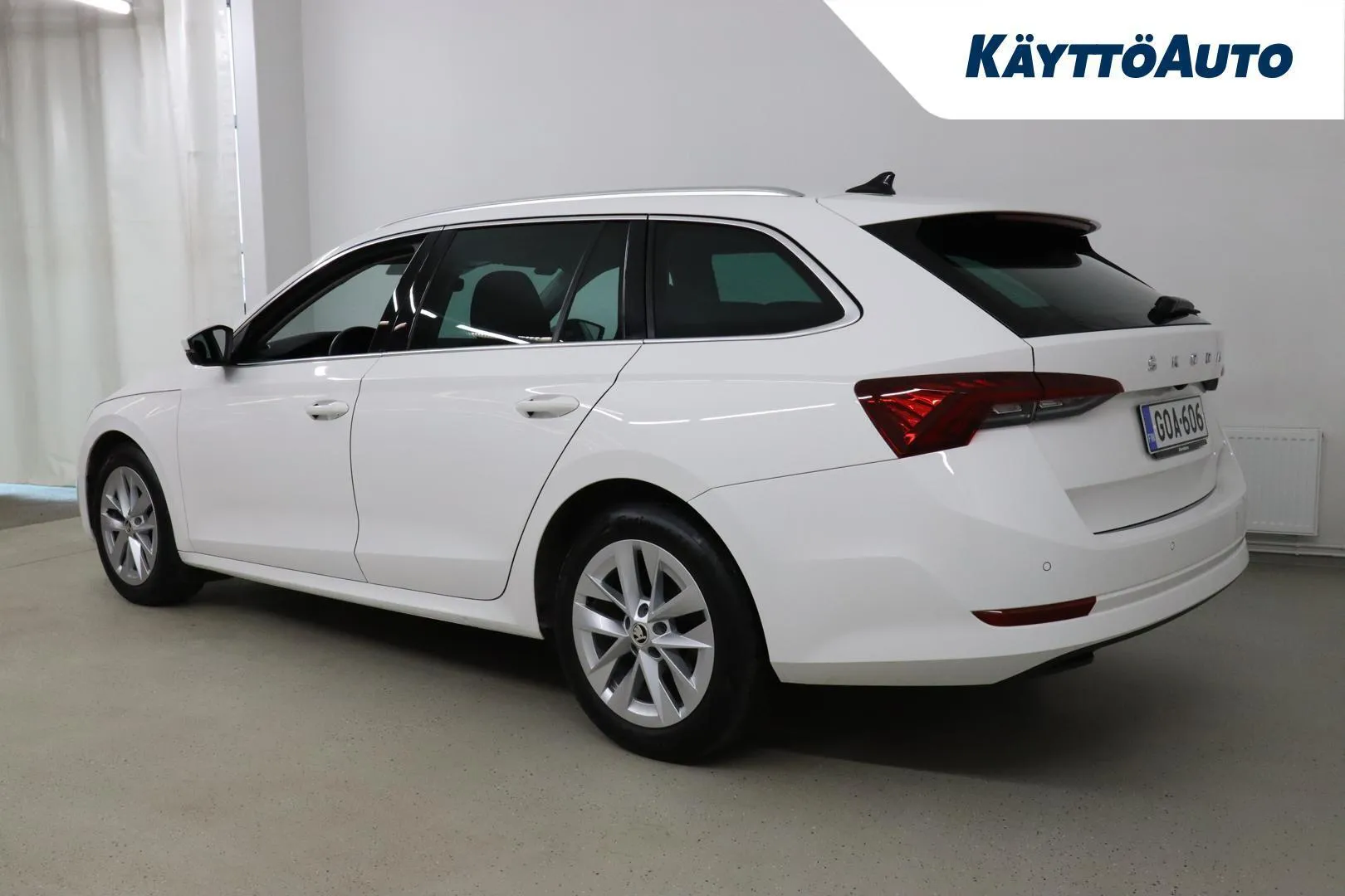 Skoda Octavia GOA-606 carousel image