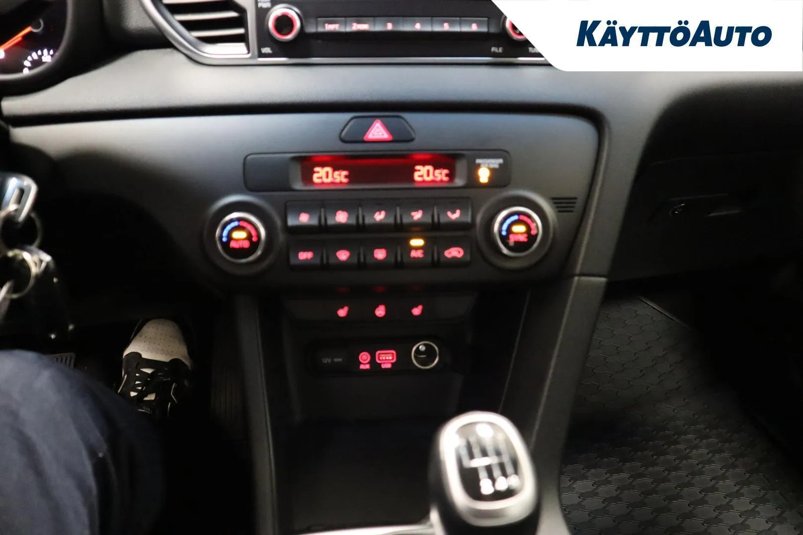 Kia Sportage NLF-649 carousel image