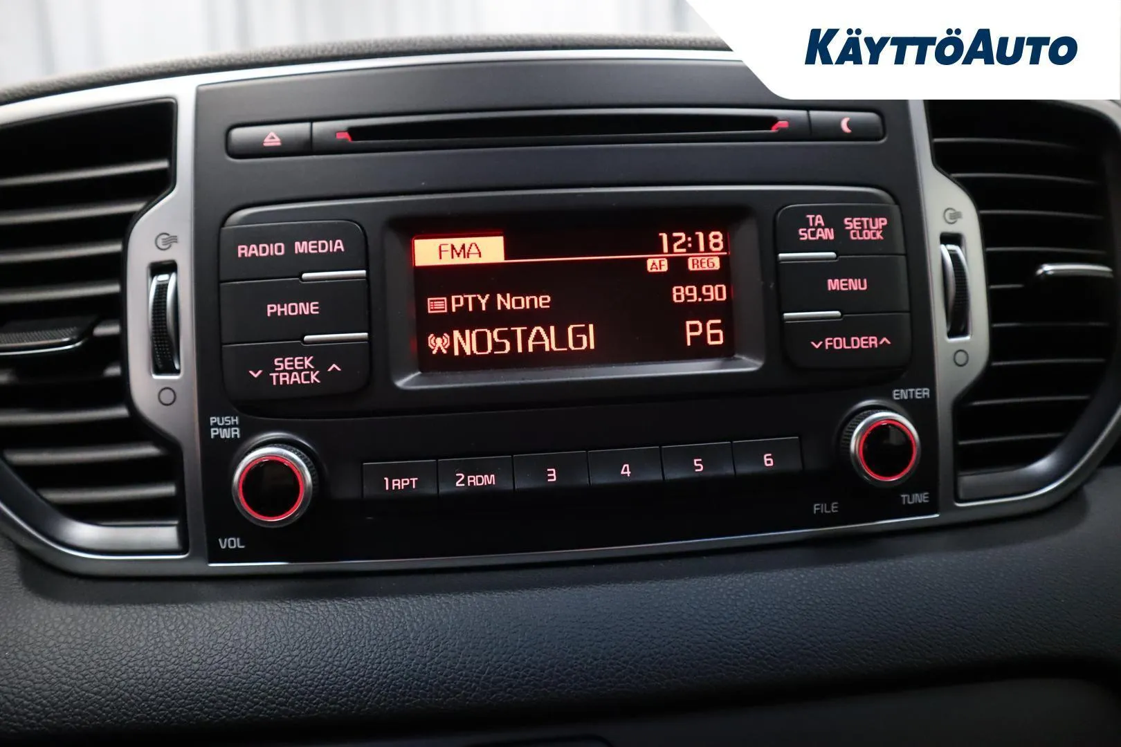 Kia Sportage NLF-649 carousel image