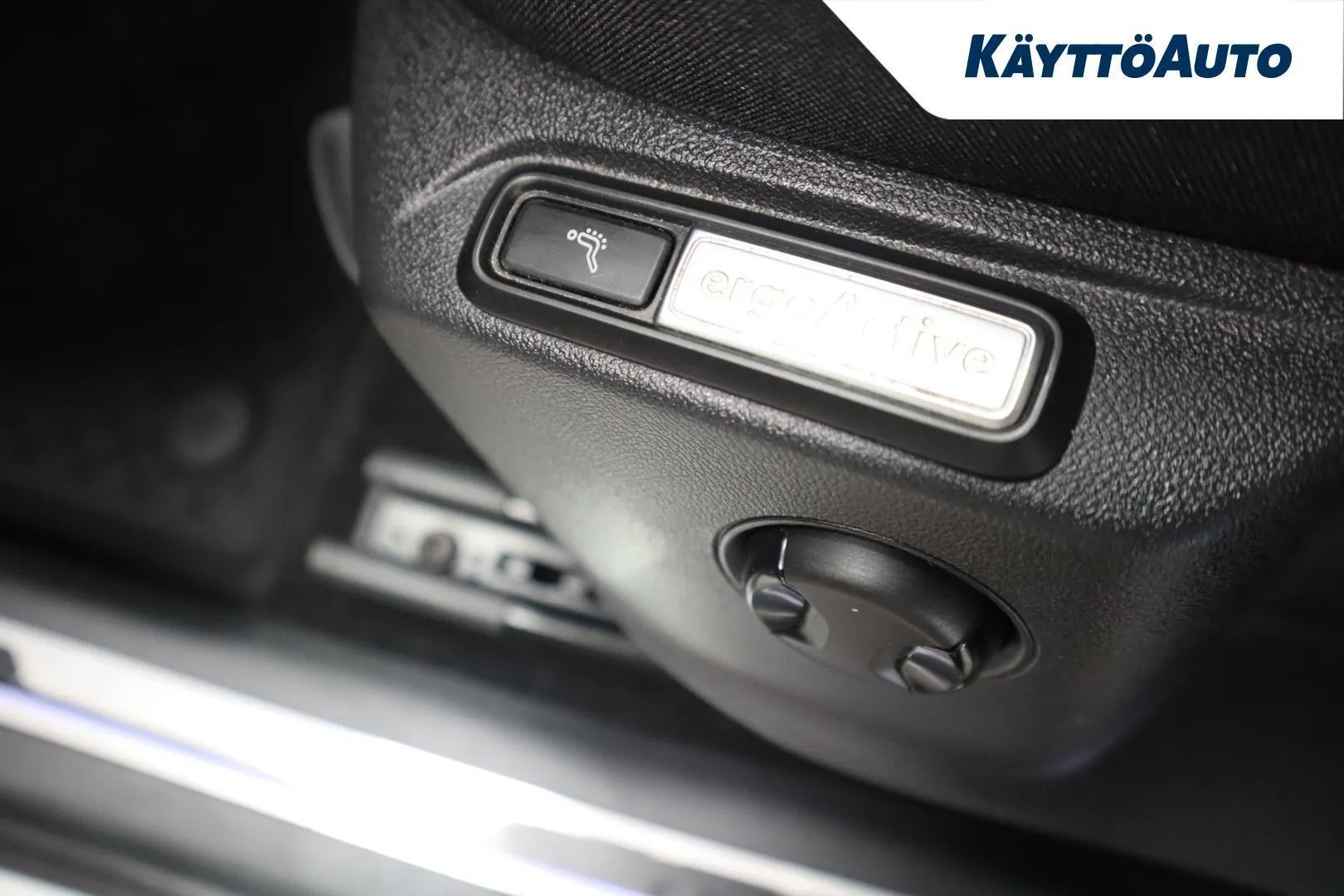 Volkswagen Tiguan CPF-566 carousel image