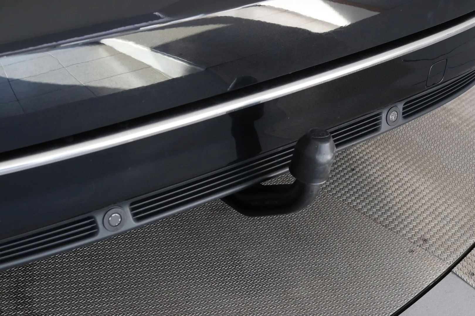 Ford Mondeo GJH-370 carousel image