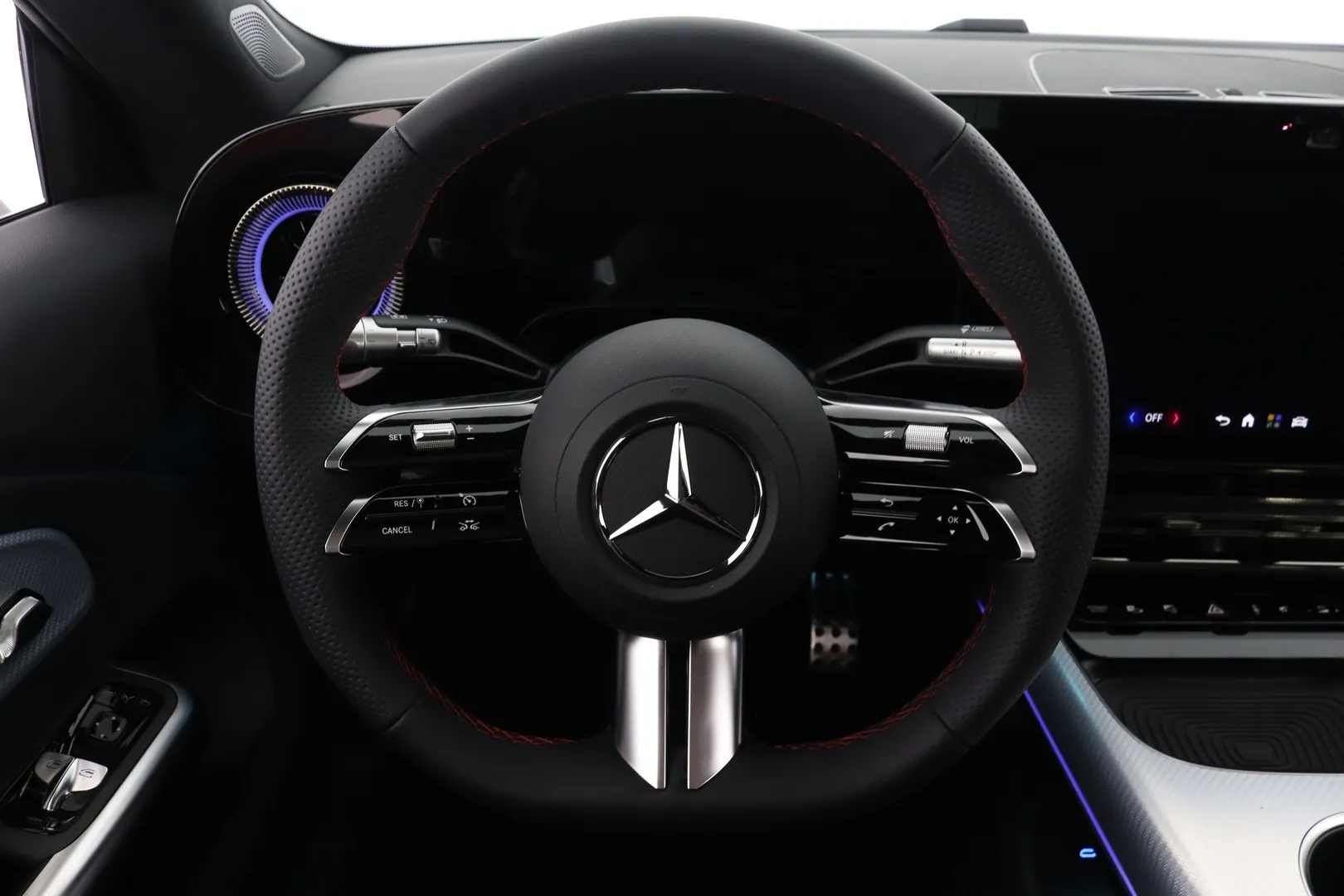 MERCEDES-BENZ CLA ZRC-698 carousel image